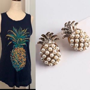 Pineapple Bundle; S {Lucky} top & New earrings